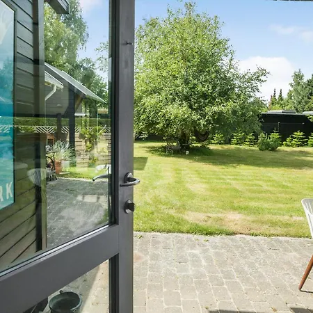 度假居 2 Bedroom Stunning In Vaeggerlose Bøtø By