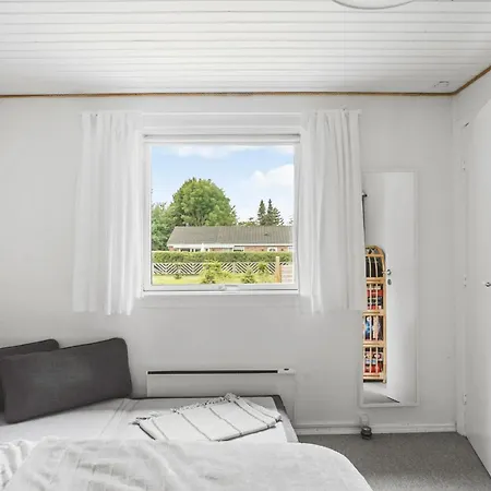 2 Bedroom Stunning In Vaeggerlose *